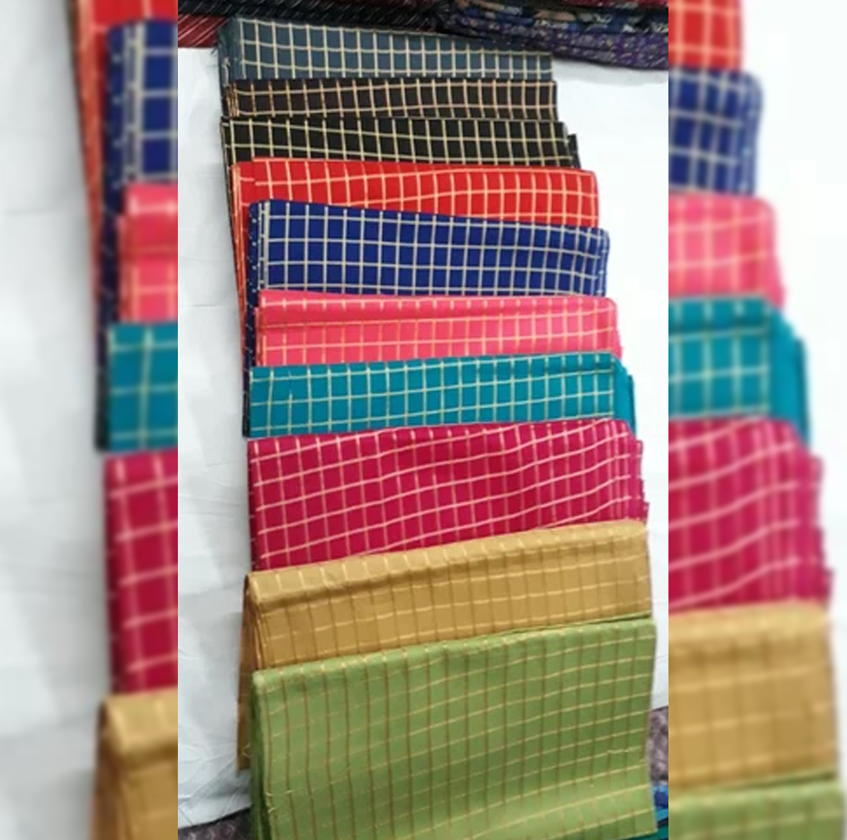 Cambric Chokda border fabrics 44 Panna